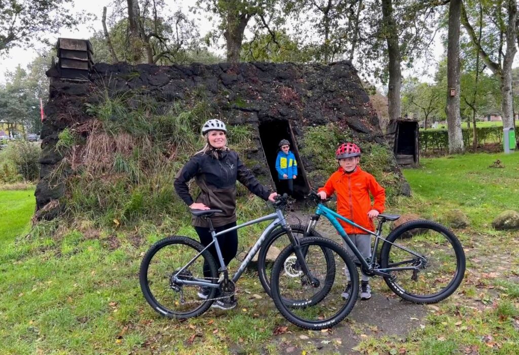 mountainbiken in drenthe ruinen