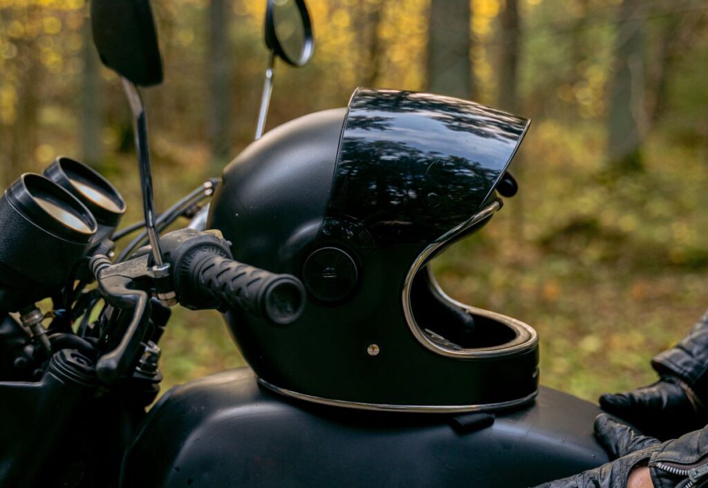 helm op een motor